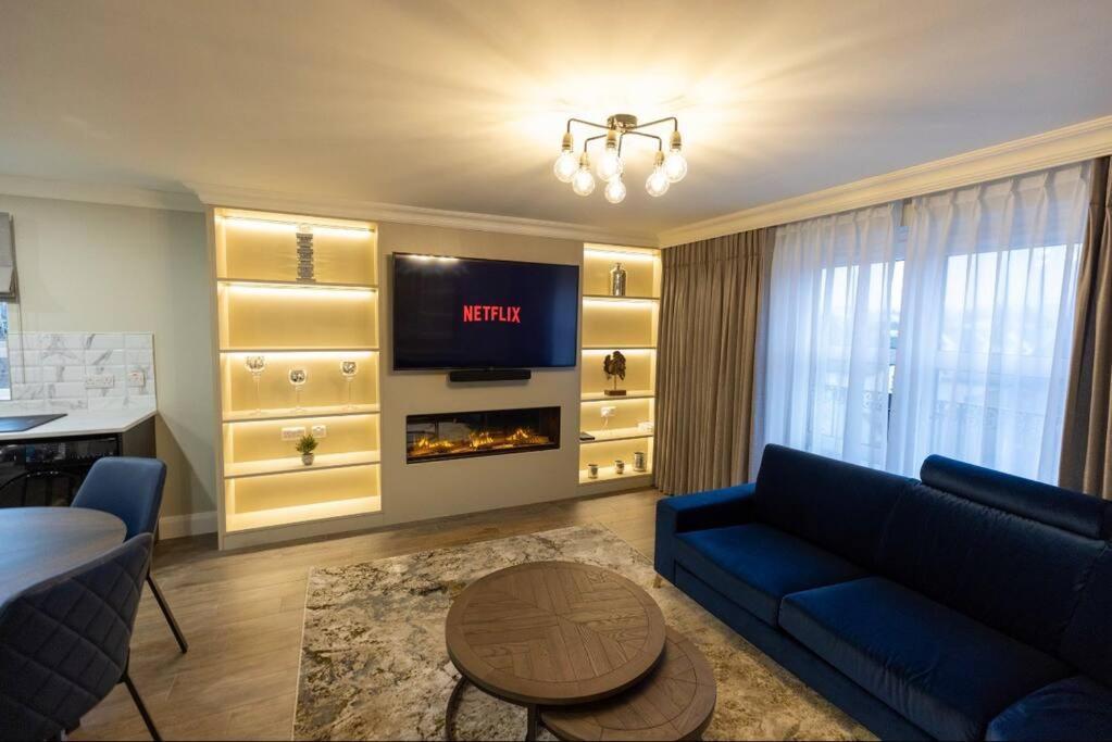 Luxury Town Centre Apartment Кукстаун Екстериор снимка